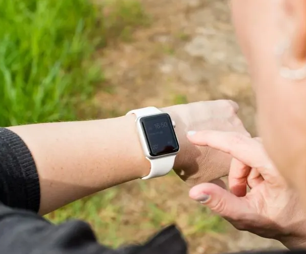 Making Apple Watch User-Friendly for Seniors: Setup Tips