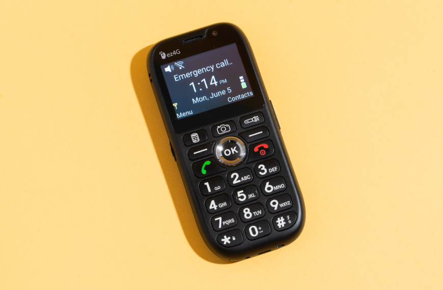 Navigating the Digital World with Ease: Top 3 Cell Phones for Seniors in 2024